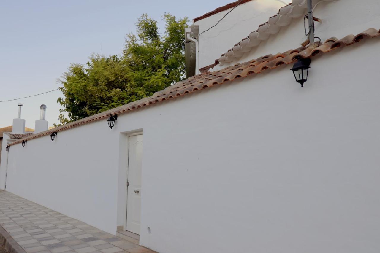 Casa Rural Ideal Para Escapadas Con Barbacoa Y Spa Tinarejos Exterior foto