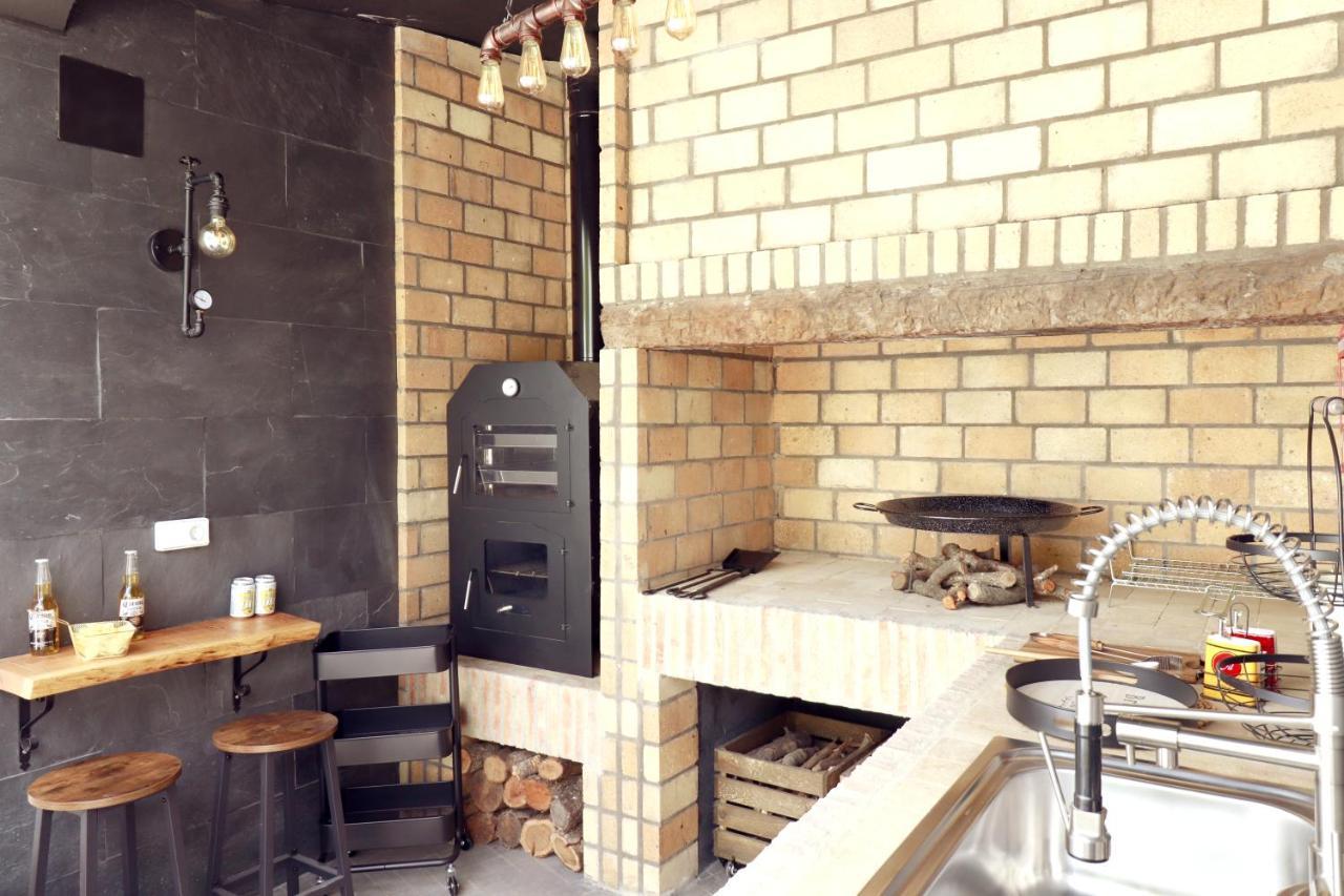 Casa Rural Ideal Para Escapadas Con Barbacoa Y Spa Tinarejos Exterior foto
